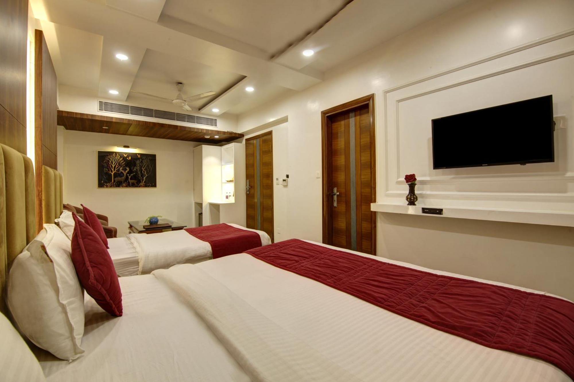 The Shanti Plaza - New Delhi Exterior foto
