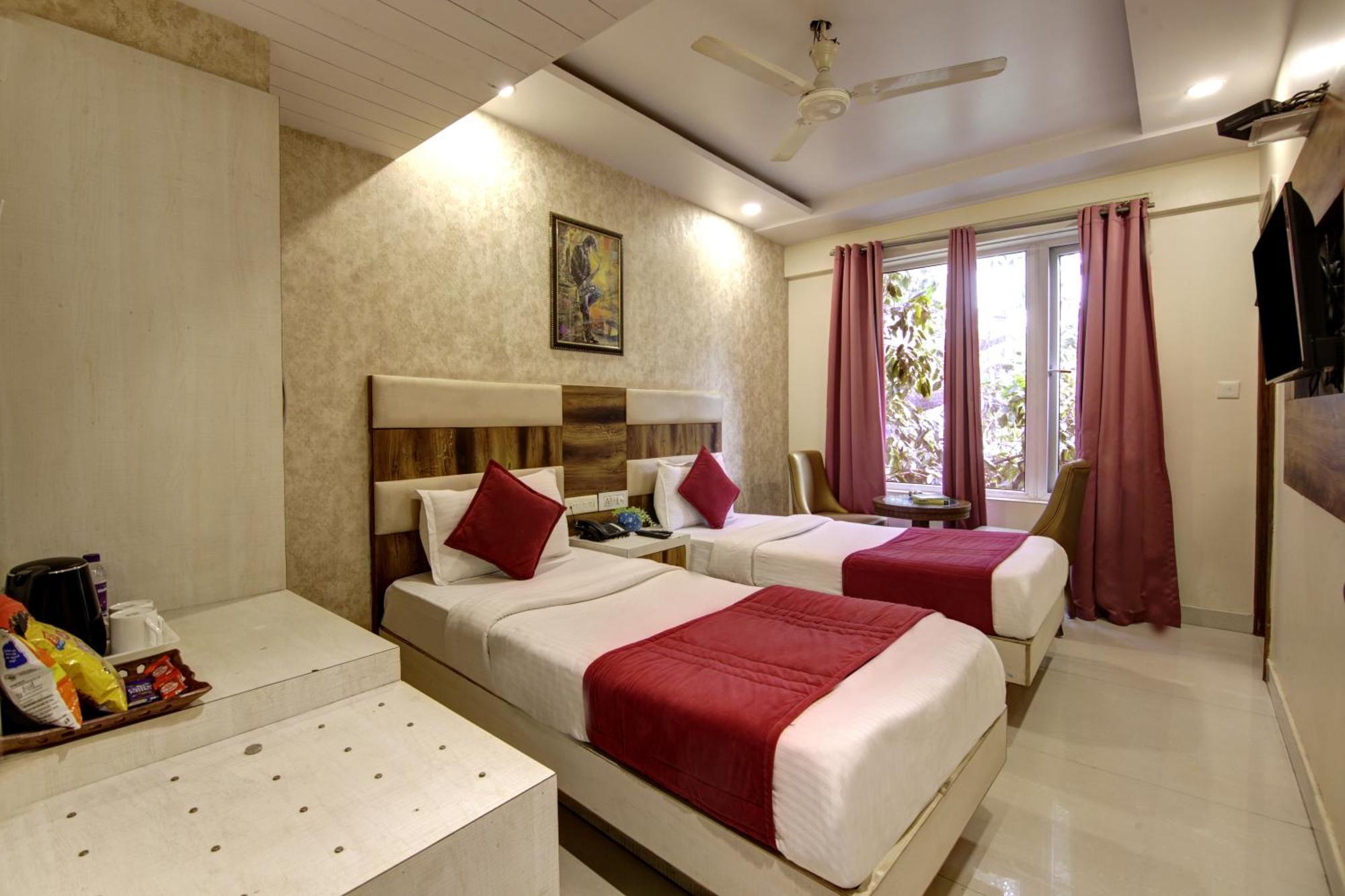 The Shanti Plaza - New Delhi Exterior foto