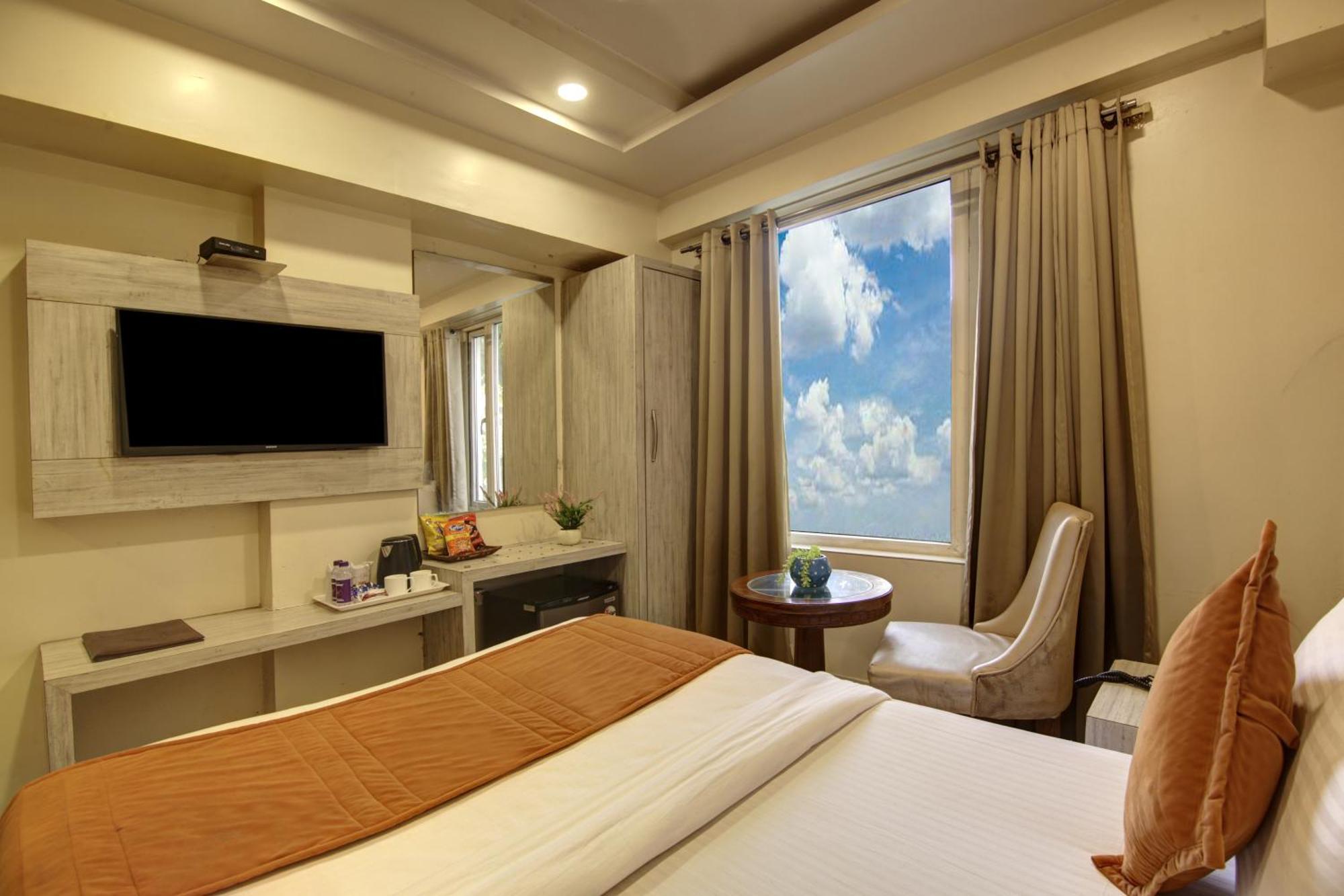 The Shanti Plaza - New Delhi Exterior foto