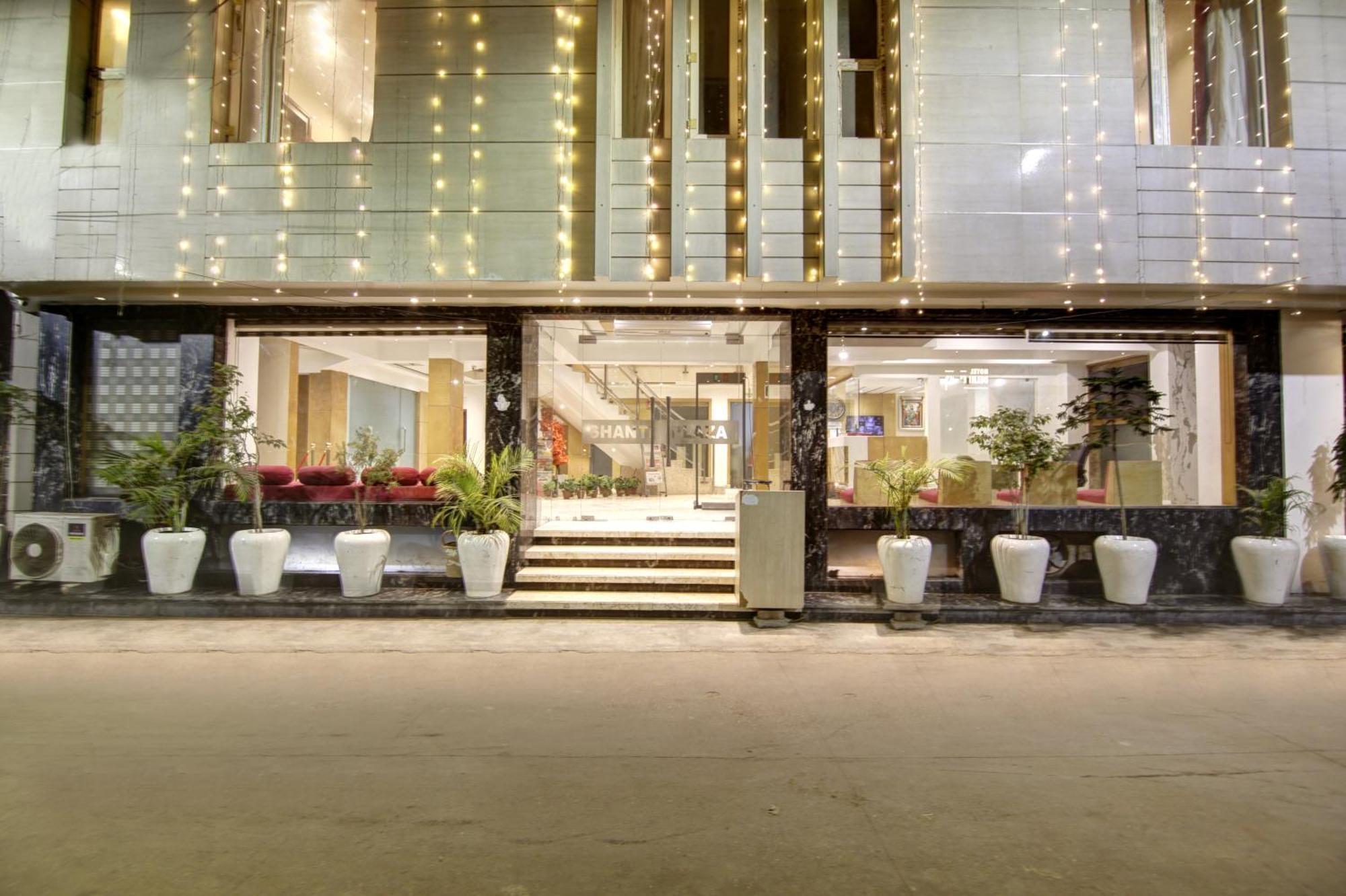 The Shanti Plaza - New Delhi Exterior foto