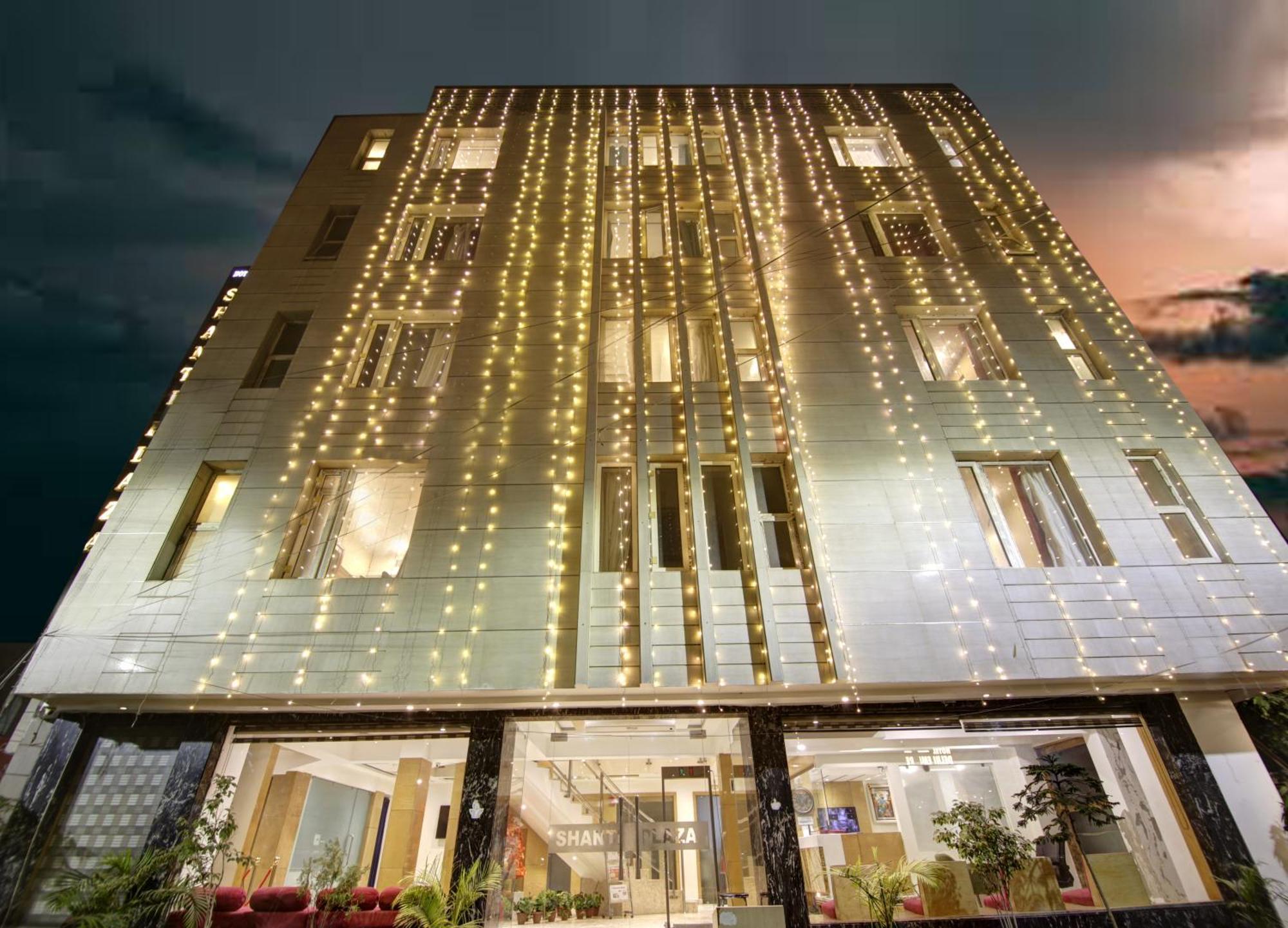 The Shanti Plaza - New Delhi Exterior foto