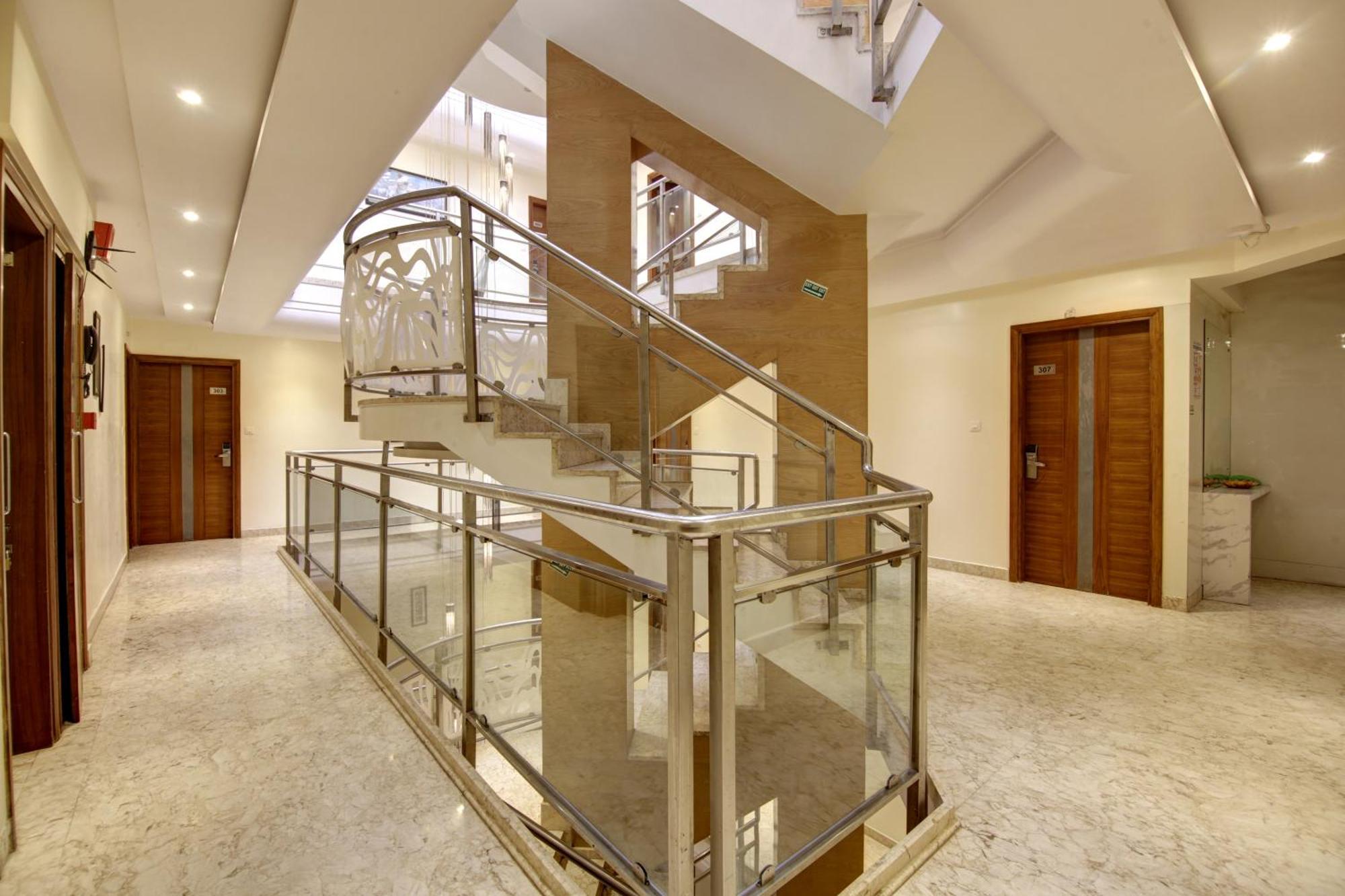 The Shanti Plaza - New Delhi Exterior foto