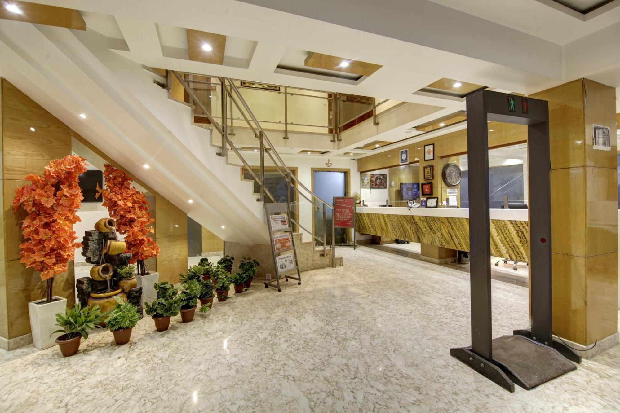 The Shanti Plaza - New Delhi Exterior foto