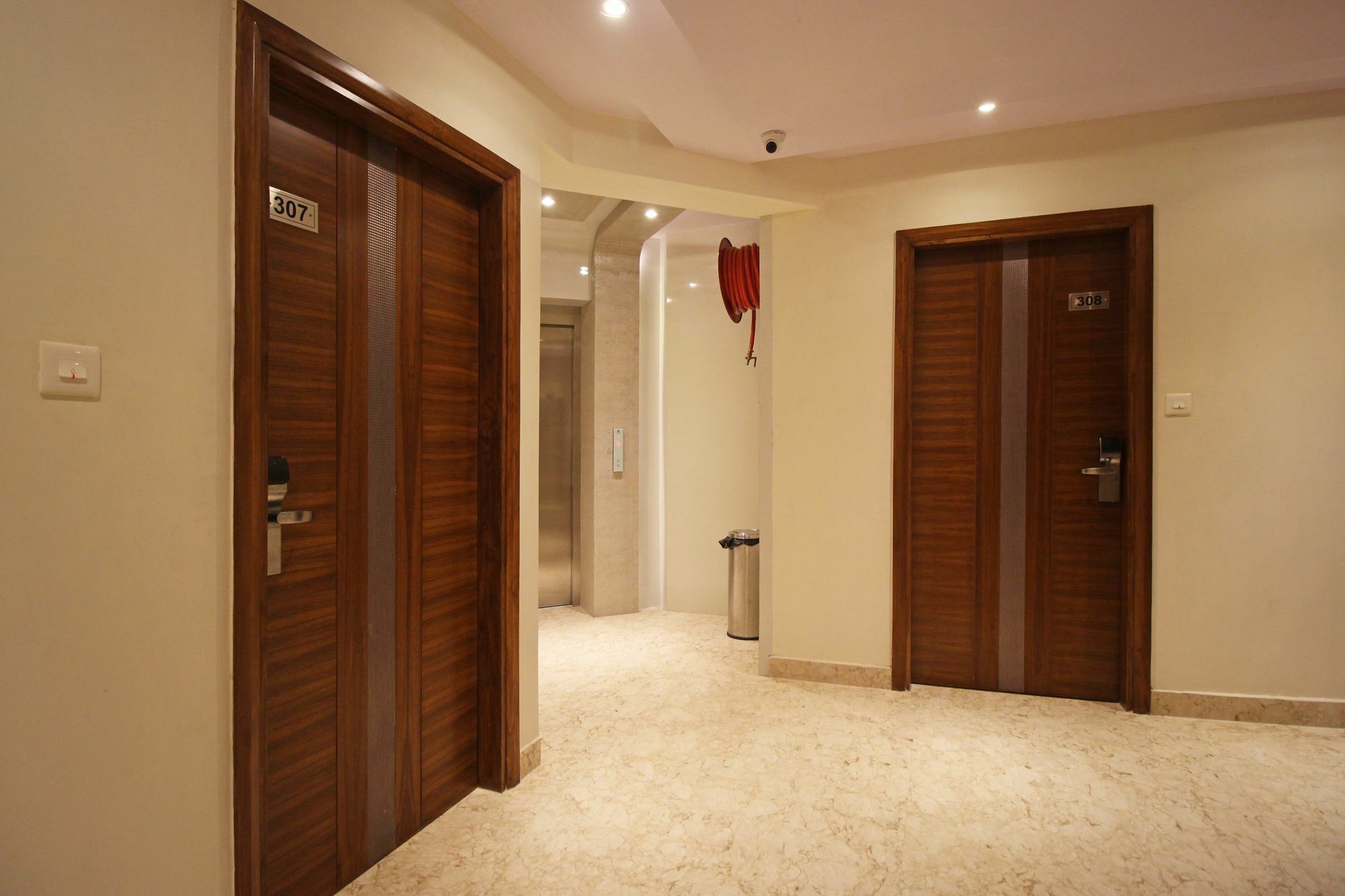 The Shanti Plaza - New Delhi Exterior foto