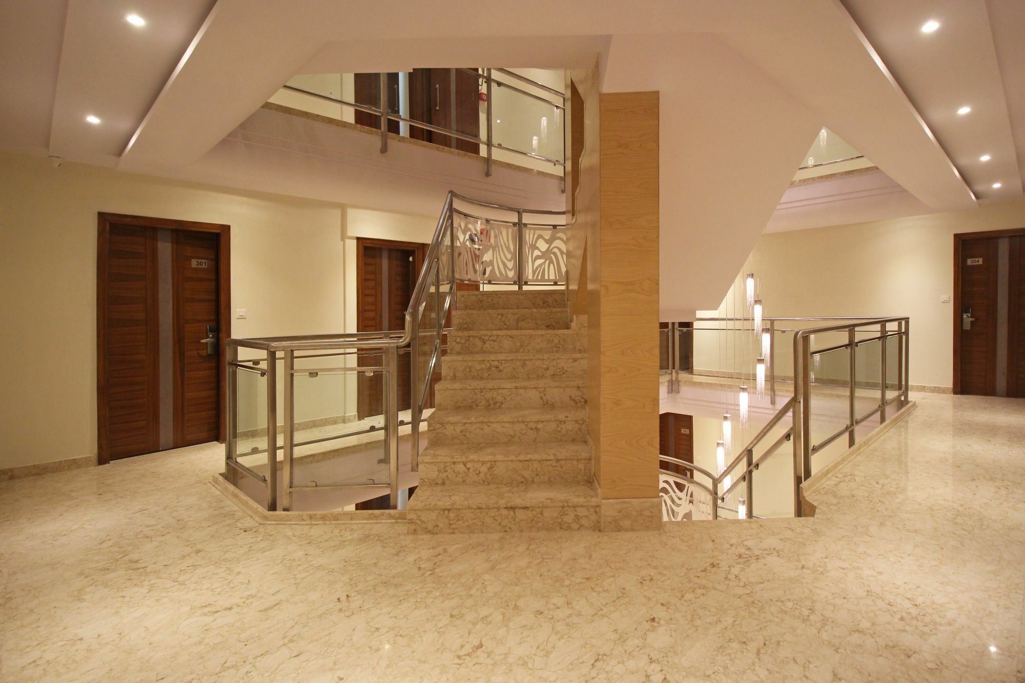 The Shanti Plaza - New Delhi Exterior foto