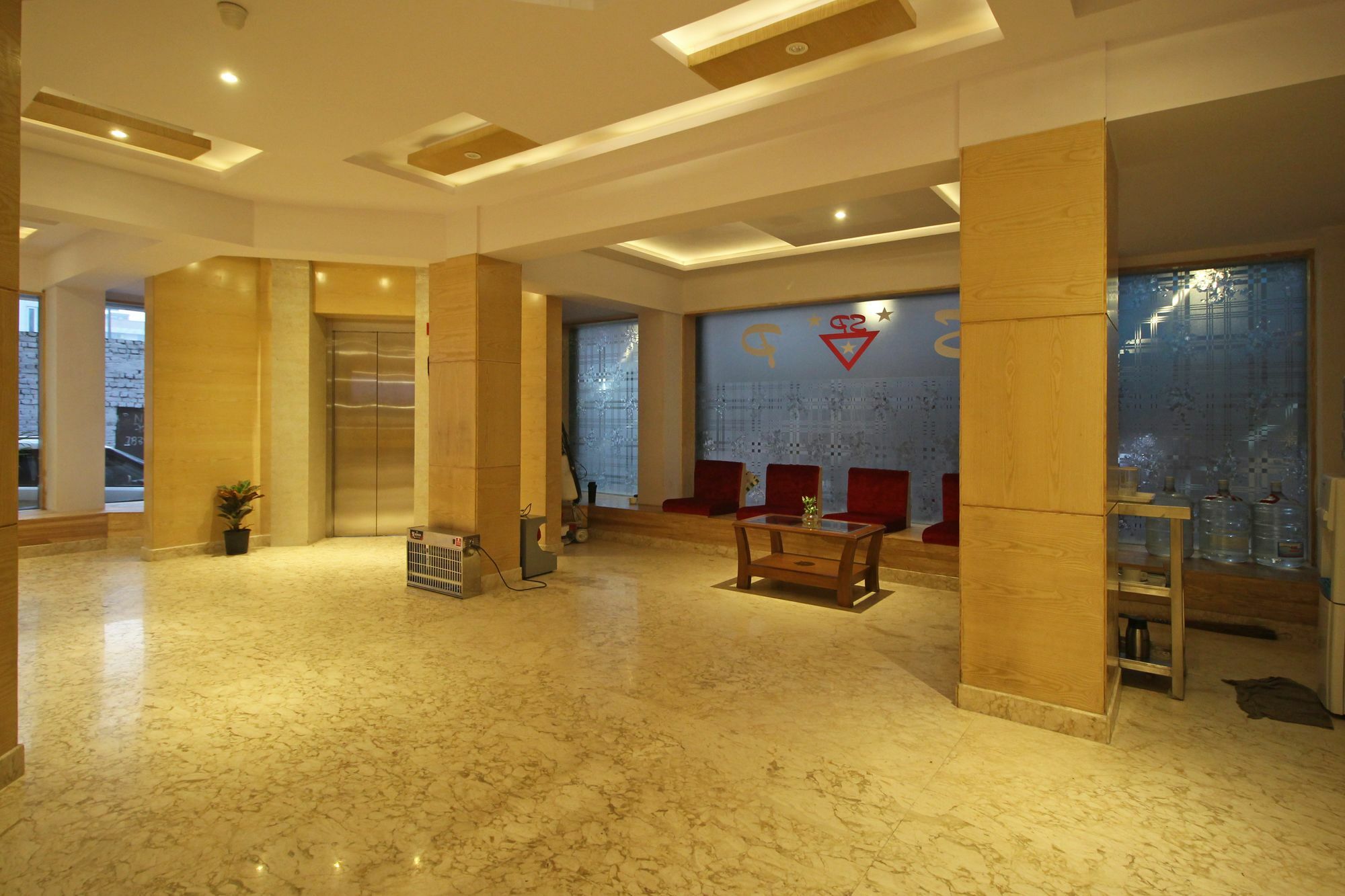 The Shanti Plaza - New Delhi Exterior foto