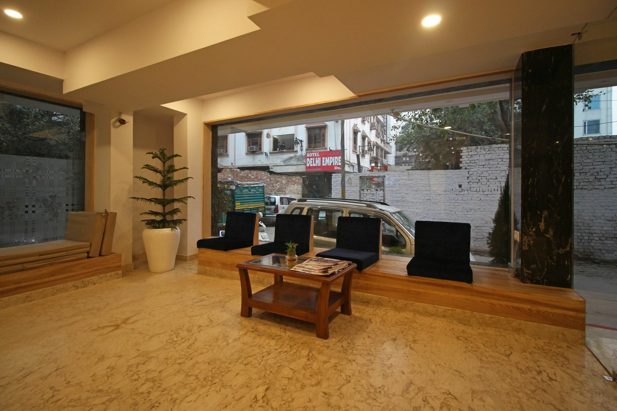 The Shanti Plaza - New Delhi Exterior foto